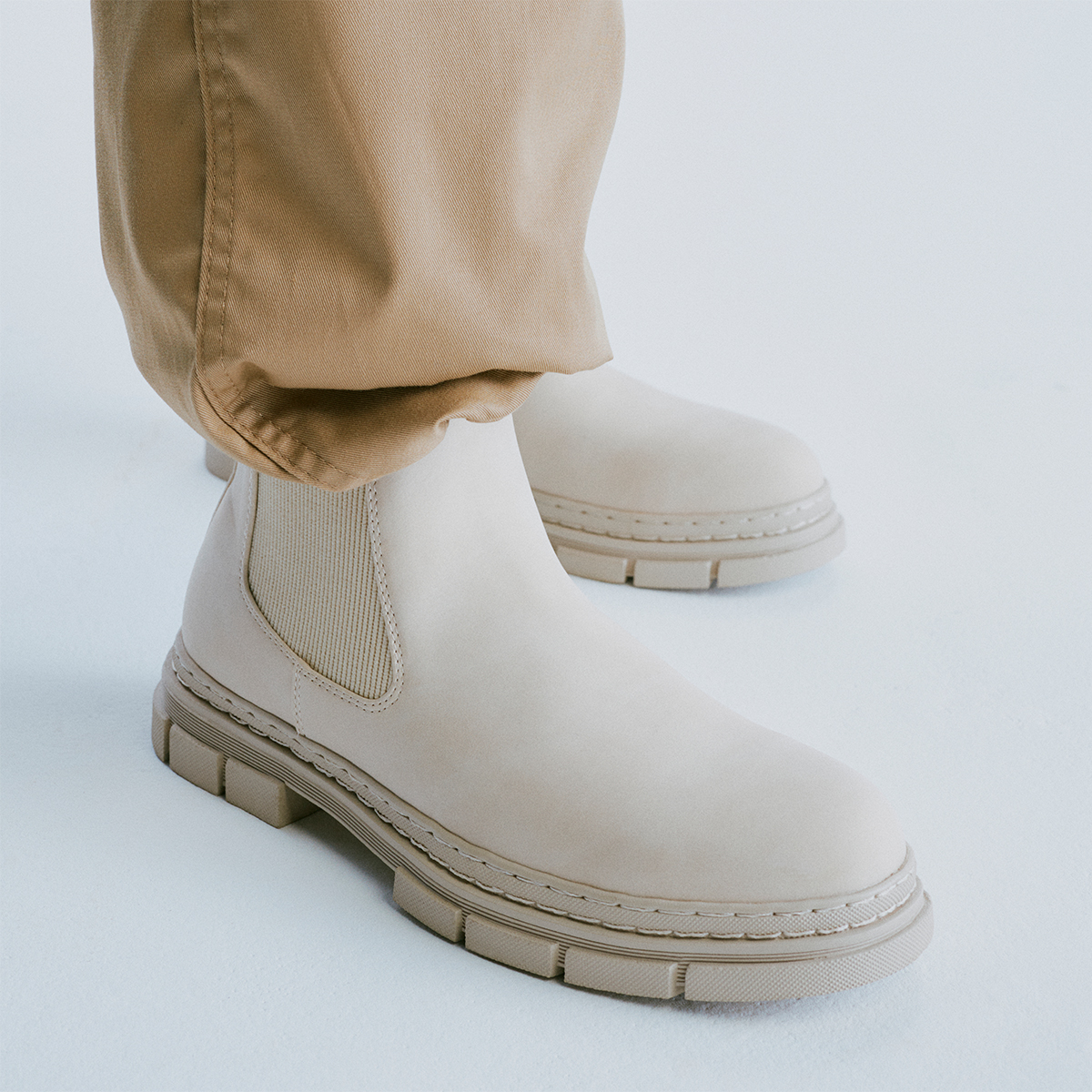 Cream chelsea boots clearance mens