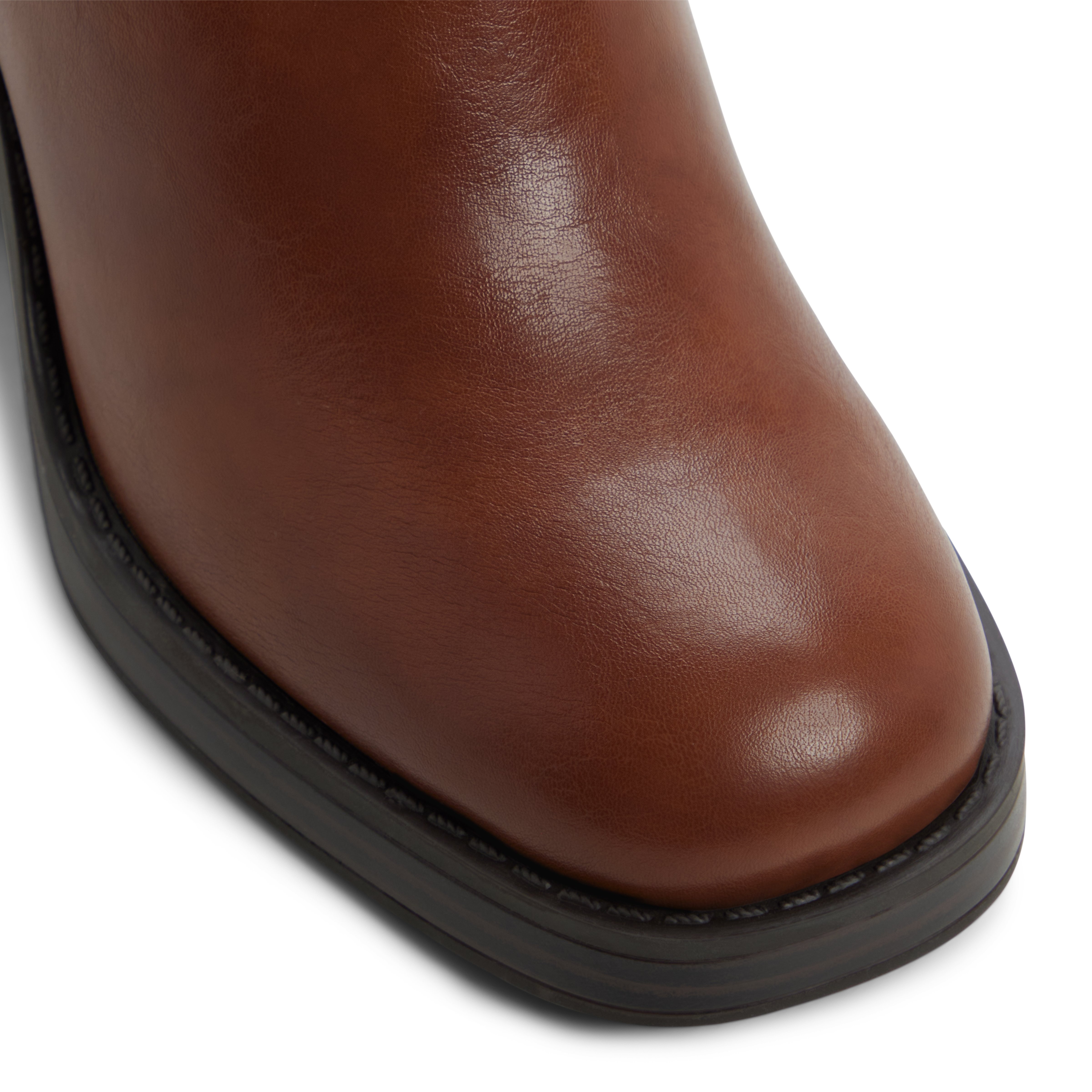 Elarah Cognac Women's Chelsea boots