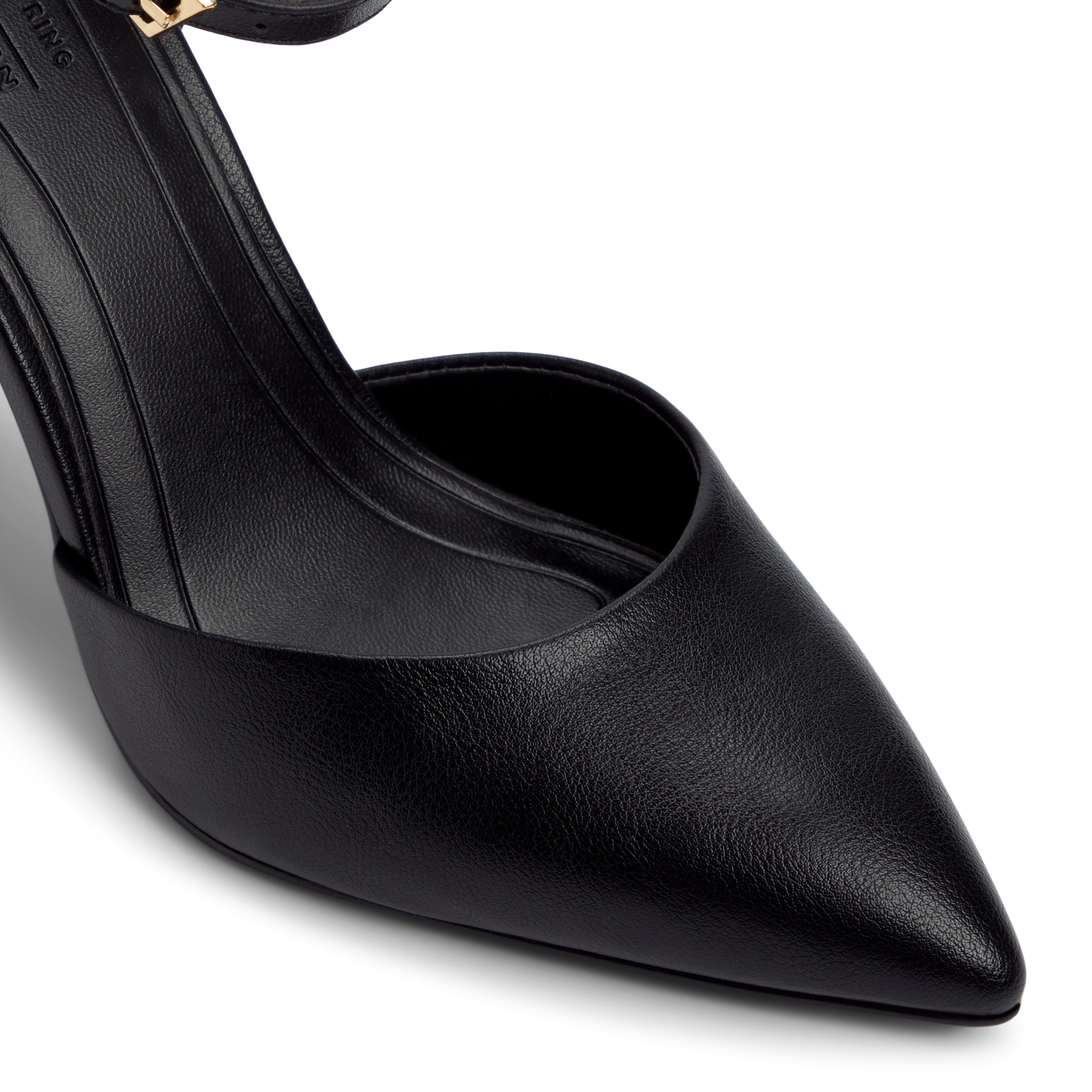 Fiaa Black Women's Pumps