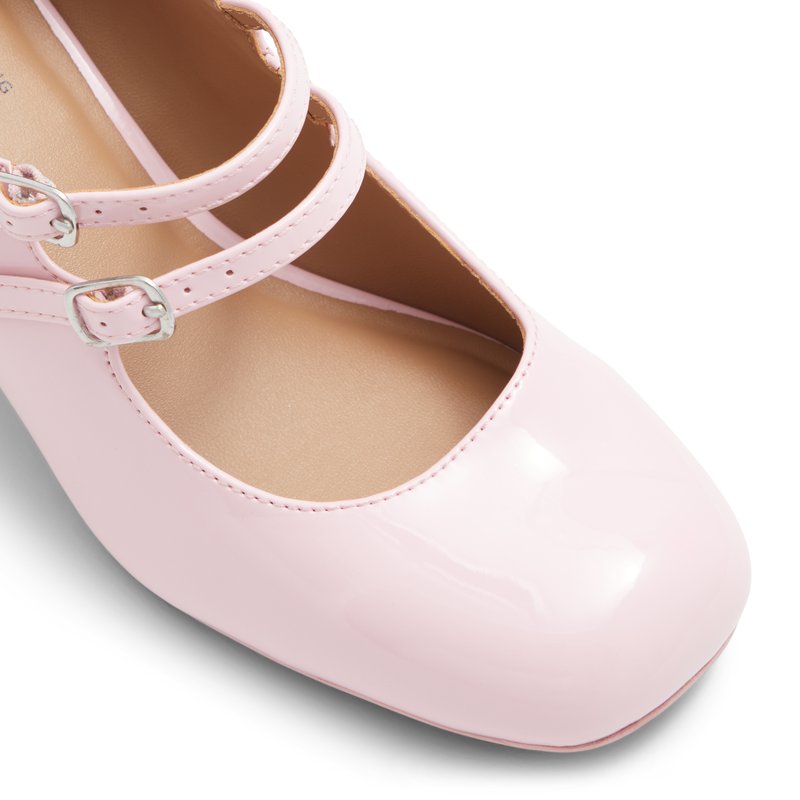 Ruuby Light Pink Women s Pumps Call It Spring Canada