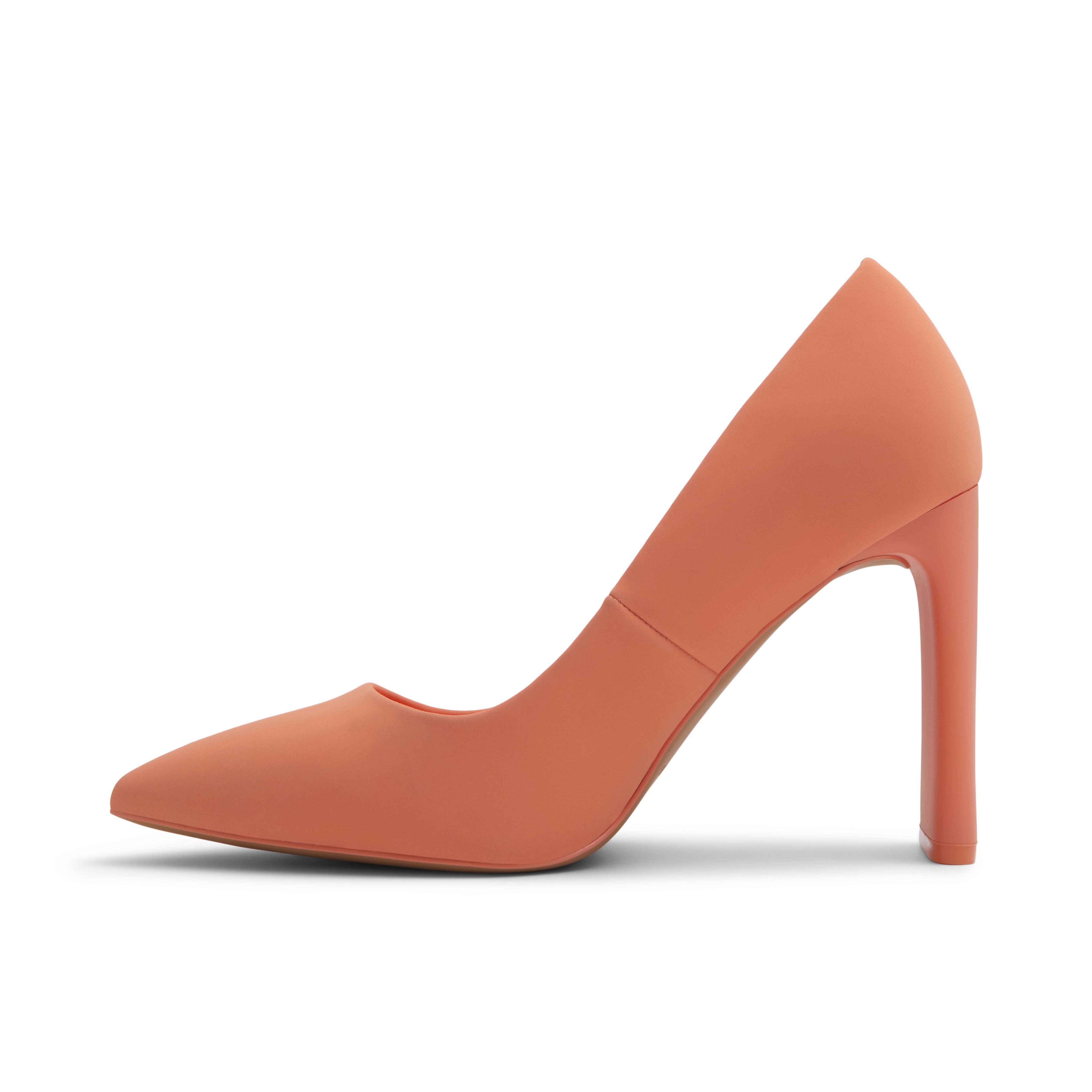 Sashhaa Medium Pink Women's Pumps