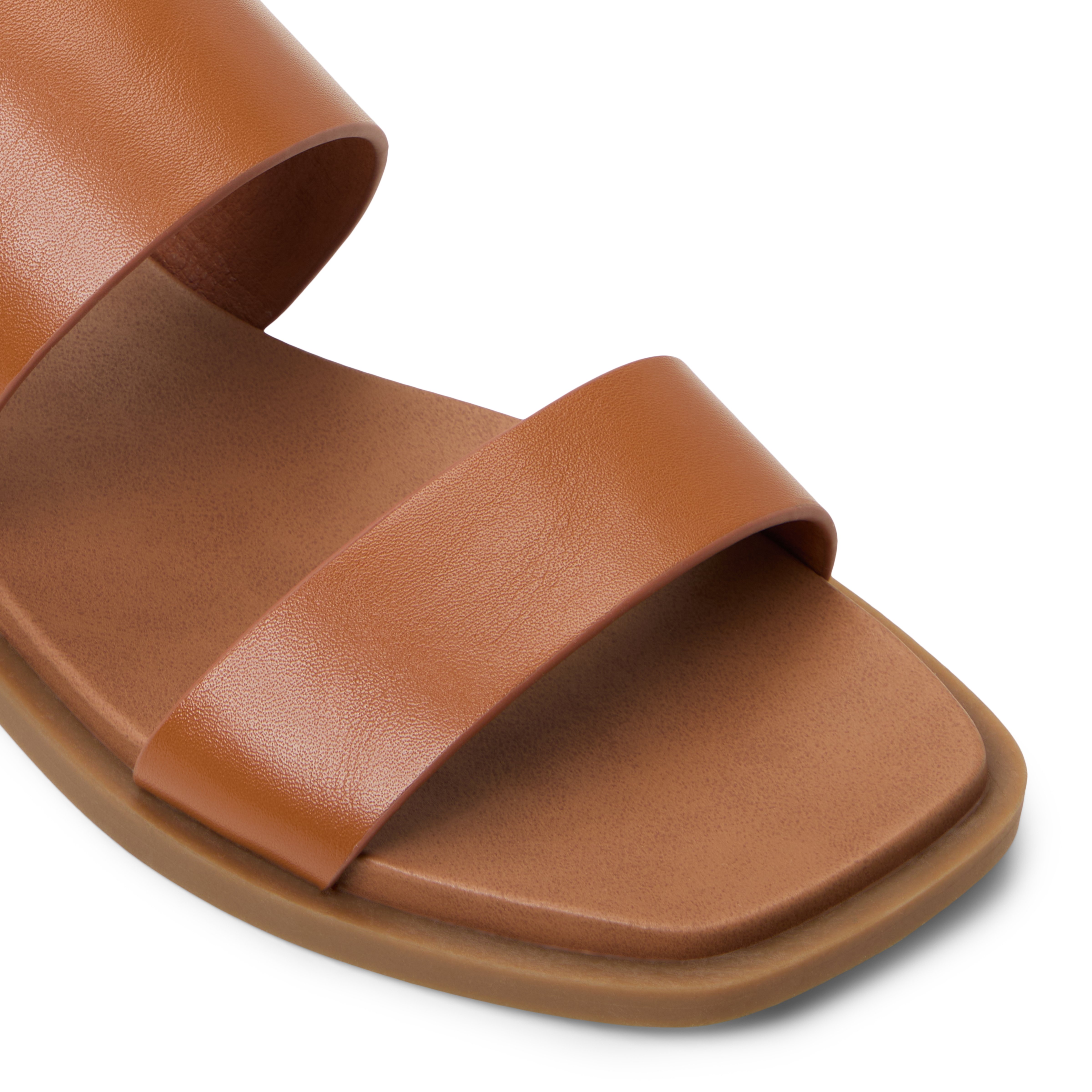 Tiya Cognac Femmes Talons plats | Boutique Spring Canada